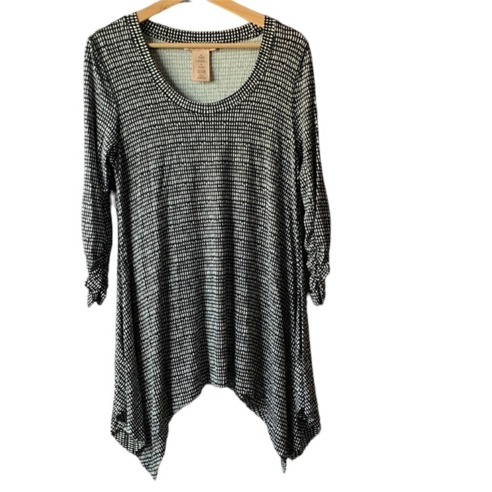 Philosophy medium black and white blouse